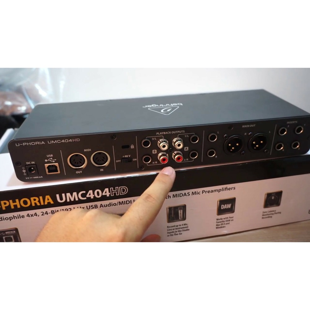 Купить внешнюю звуковую карту с USB Behringer UMC404HD недорого, отзывы,  фотографии, характеристики, низкие цены в интернет магазине БигТВ с  доставкой по городу Москва