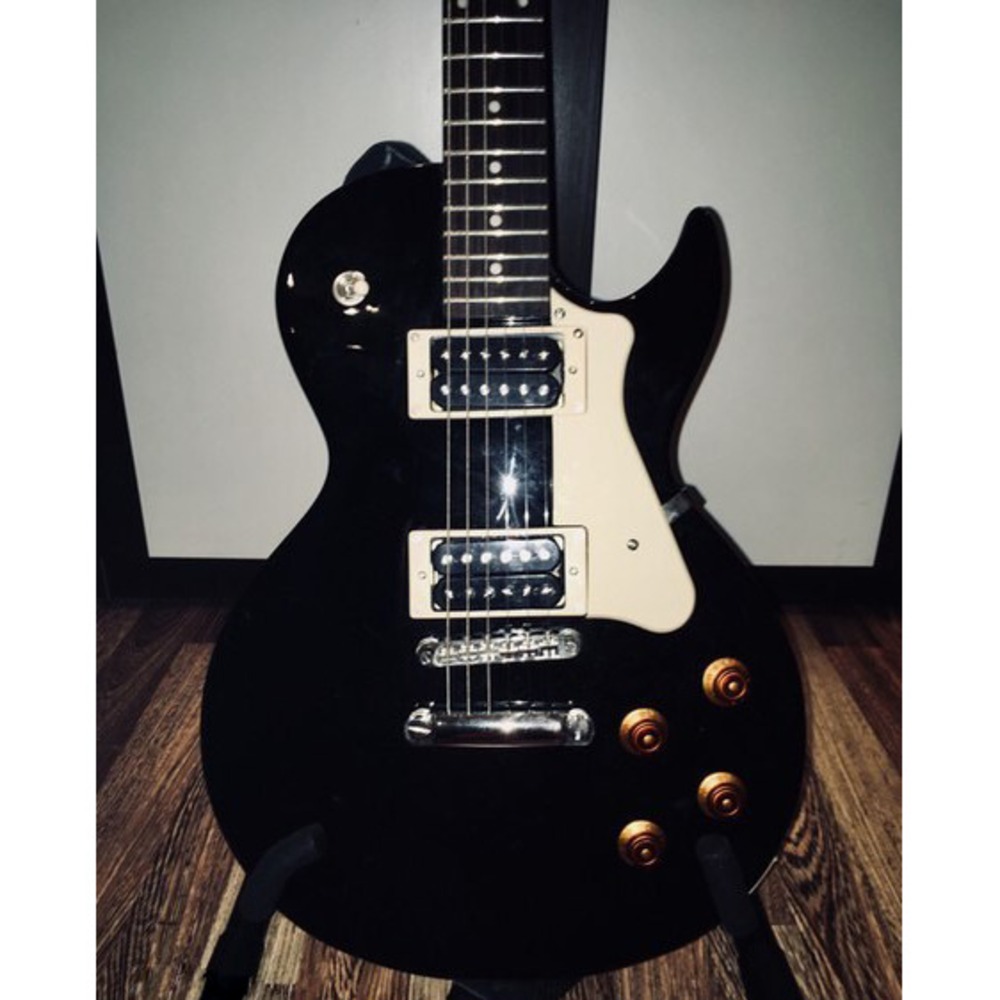 Cort cr100 on sale electric guitar