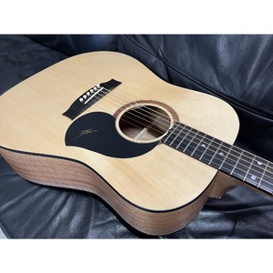 Акустическая гитара Maton S60