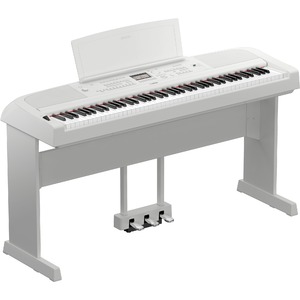 Пианино цифровое Yamaha DGX-670WH